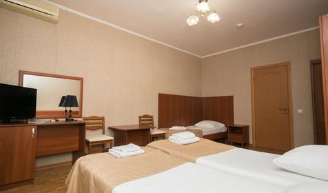 Семейный стандарт трехместный. Отель Экодом Фэмили, Сочи