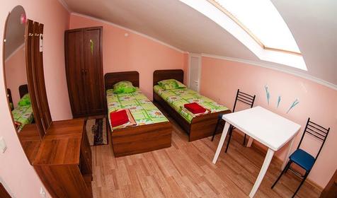 Бюджетный 2-местный (мансарда). Гостевой дом Елена, Анапа