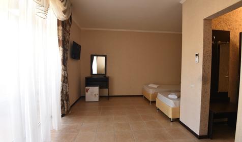 Комфорт трехместный. Отель Замок Азов, Темрюкский район, Пересыпь