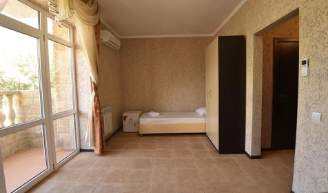 Комфорт трехместный. Отель Замок Азов, Темрюкский район, Пересыпь