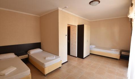 Комфорт трехместный. Отель Замок Азов, Темрюкский район, Пересыпь