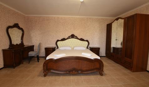 Люкс двухкомнатный четырехместный. Отель Замок Азов, Темрюк, Пересыпь