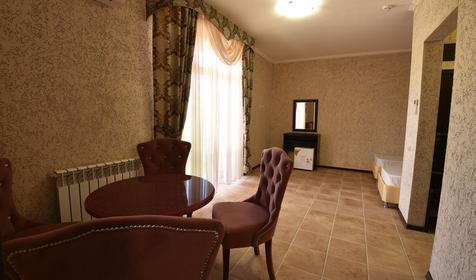 Люкс двухкомнатный четырехместный. Отель Замок Азов, Темрюк, Пересыпь