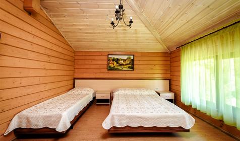 Двухместный стандарт, деревянный корпус