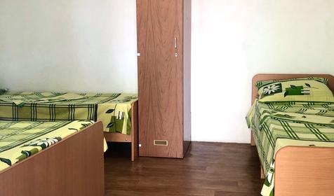 Трехместный