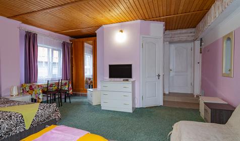 Шестиместный с кухней и террасой №4. Гостевой дом Волна, Геленджик, Кабардинка