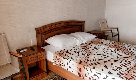 Трехместный