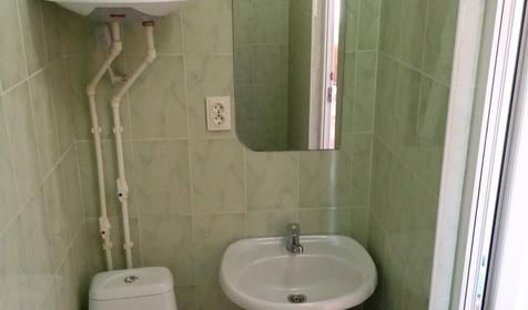 Трехместный