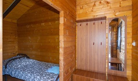 Четырехместный домик, 2 категория. База отдыха Самоцветы, Темрюкский район, п. Веселовка