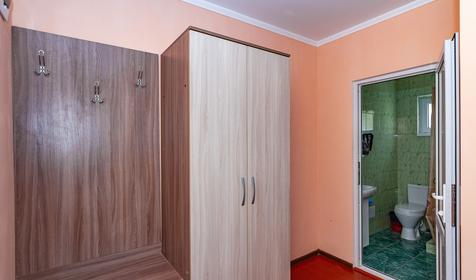 Четырехместный домик, 1 категория. База отдыха Самоцветы, Темрюкский район, п. Веселовка