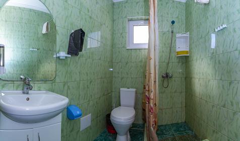 Четырехместный домик, 1 категория. База отдыха Самоцветы, Темрюкский район, п. Веселовка