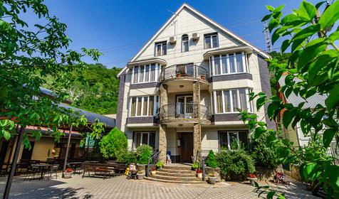 Гостевой дом Августа. Сочи, Лазаревский райн, п. Аше