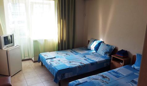 Трехместный