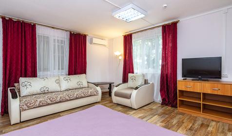 Трехместный с удобствами повышенной комфортности. База отдыха Водолей, Туапсе, Бухта Инал