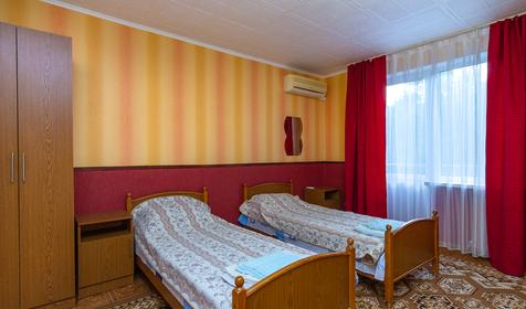 Четырехместный с балконом. Гостевой дом Афродита, Геленджик, Голубая бухта