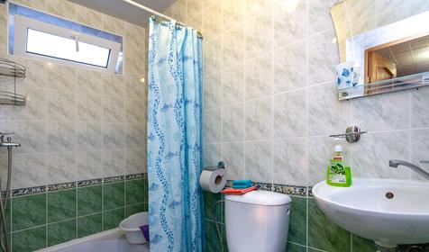 Четырехместный с балконом. Гостевой дом Афродита, Геленджик, Голубая бухта