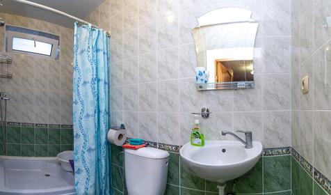 Четырехместный с балконом. Гостевой дом Афродита, Геленджик, Голубая бухта