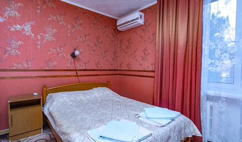 Четырехместный с балконом. Гостевой дом Афродита, Геленджик, Голубая бухта