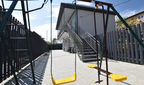 Гостевой дом Киви, Ейск, Должанская