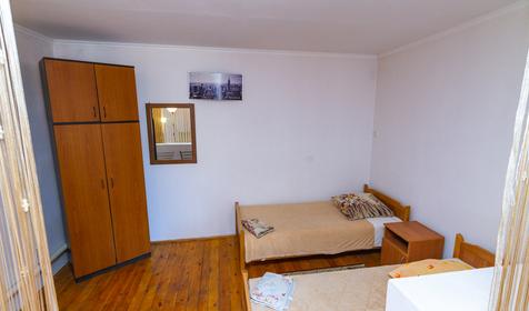 Шестиместный. Частное домовладение У Александра, г. Новороссийск, с. Южная Озереевка