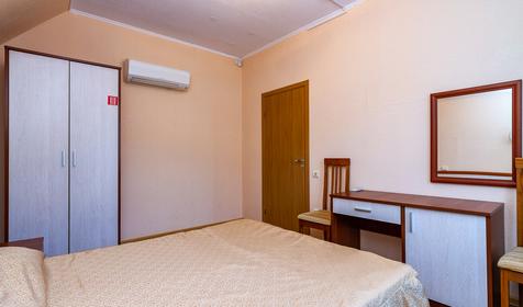 1 категории двухкомнатный двухместный. Пансионат Моряк. Новороссийск, Абрау-Дюрсо