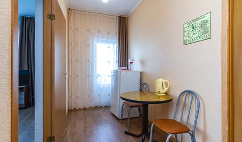 1 категории двухкомнатный двухместный. Пансионат Моряк. Новороссийск, Абрау-Дюрсо