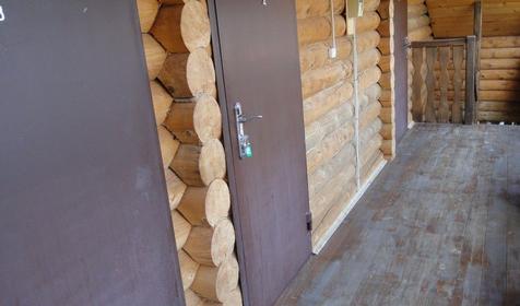 Двухместный в срубе