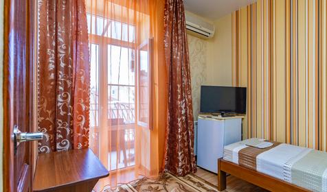 Трехместный комфорт. Гостевой дом по ул. Кати Соловьяновой 26, г. Анапа