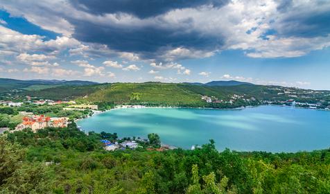 Озеро Абрау