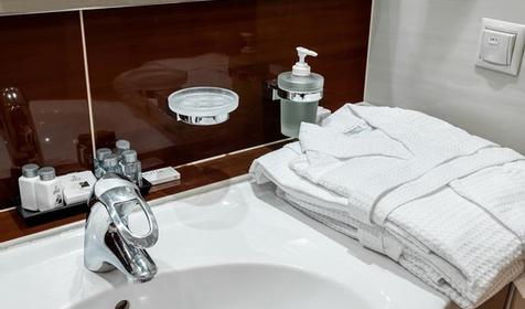 Люкс двухместный двухкомнатный с балконом