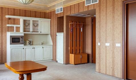 Люкс двухместный двухкомнатный с балконом