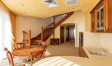 Представительский люкс двухместный трехкомнатный двухуровневый