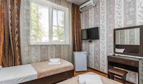 Комфорт трехместный. Гостевой дом Посейдон, Туапсе, Джубга