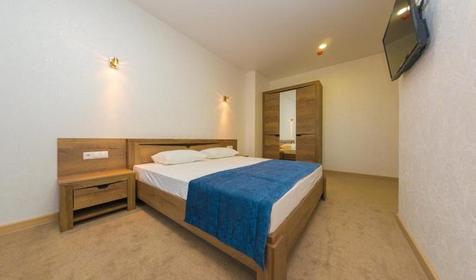  Люкс четырехместный трехкомнатный