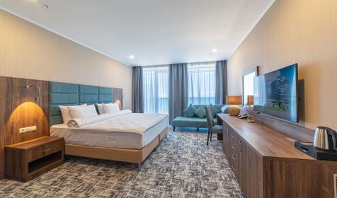  Люкс двухместный двухкомнатный (с видом на море)