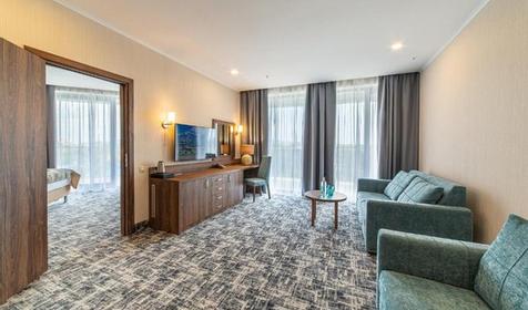  Люкс двухместный двухкомнатный (с видом на море)