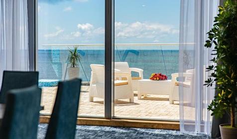  Апартаменты четырехместный (с бассейном)