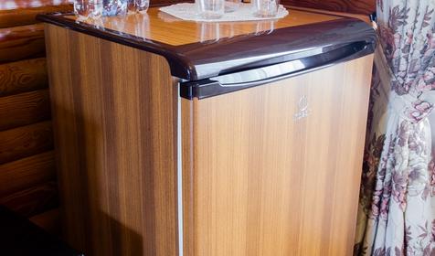 Трехместный