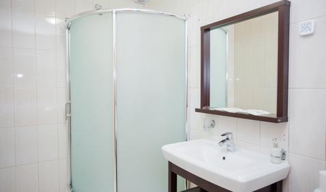 Восьмиместный