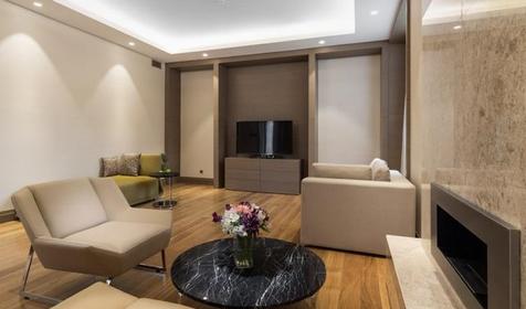 Улучшенный шестиместный с тремя спальнями и гостиной