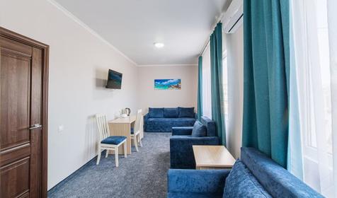 Family трехместный двухкомнатный без балкона