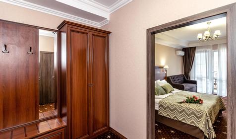 Люкс семейный двухместный двухкомнатный