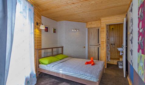 Домик в лесу (до 20 человек)