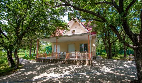 Апартамент восьмиместный двухэтажный