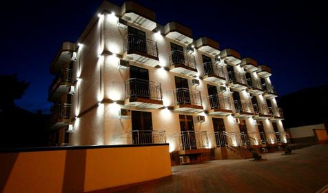 Гостевой дом Villa Valeri (Вилла Валери) (Вилла Валери), Геленджик, Кабардинка