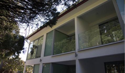 Отель La Familia (Ла Фамилия), Лоо