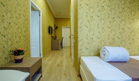 Люкс четырехместный двухкомнатный