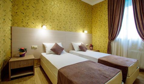 Люкс четырехместный двухкомнатный