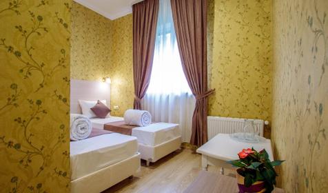 Люкс четырехместный двухкомнатный