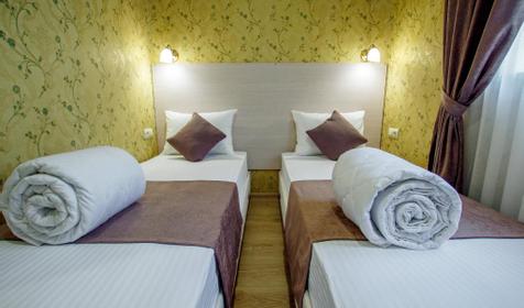 Люкс четырехместный двухкомнатный